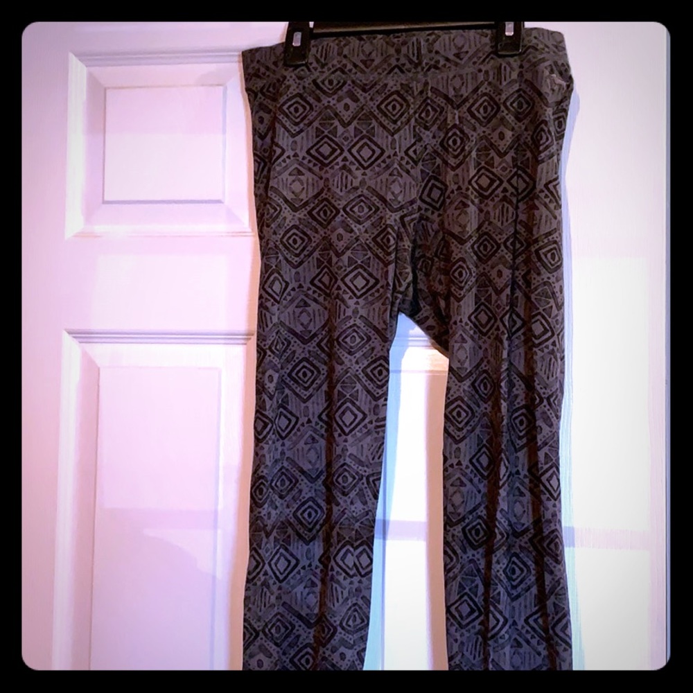 PINK Aztec Charcoal and Black Leggings